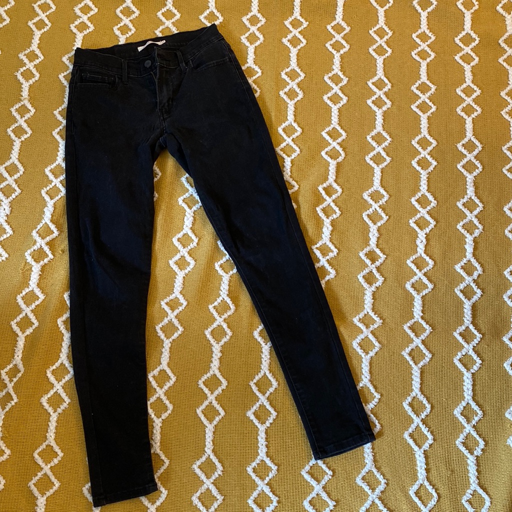 Levis 710